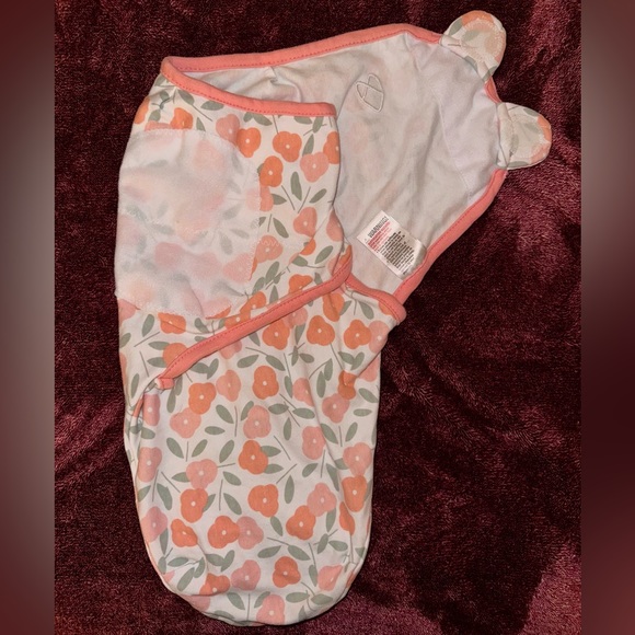 Flower Swaddle Me Swaddler - Picture 6 of 12